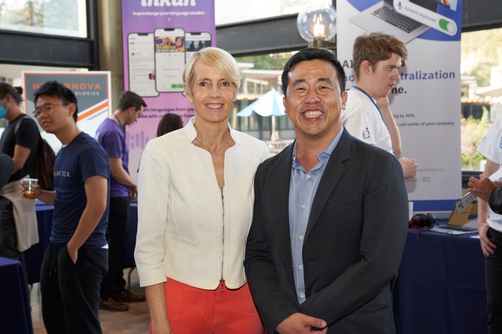 Berkeley SkyDeck is partnering with Mayfield to support student entrepreneurs focused on artificial intelligence